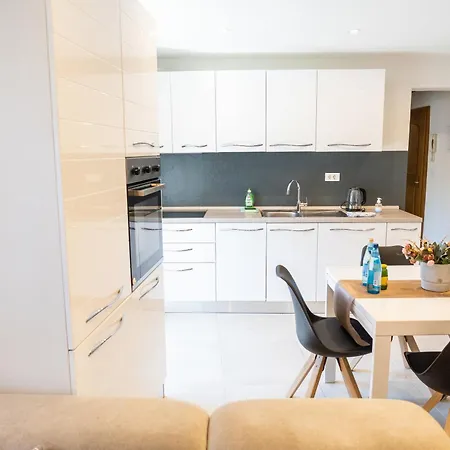 Apartment Flow Trogmann Merano